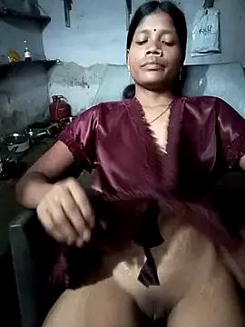 SEXY-MAHI4 from StripChat is Freechat