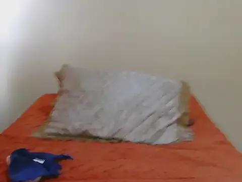 SexyBubbles1 from StripChat is Freechat