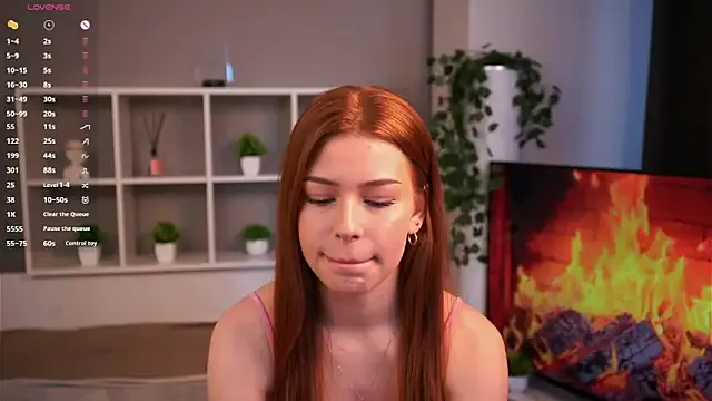 SexyEsma from StripChat is Freechat