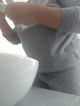 sexyguenda from StripChat is Freechat