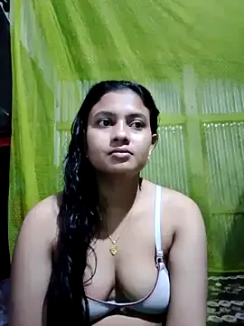 sexylive1100 from StripChat is Freechat