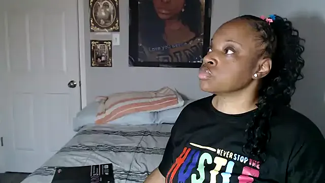 Sexymona1218 from StripChat