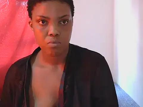 SexyYolla from StripChat is Freechat
