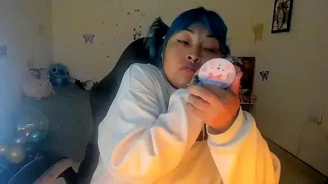 Shaddycute_ from StripChat is Freechat