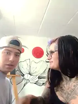 Shadow_Secret from StripChat is Freechat