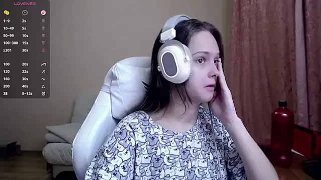 SharybbFace from StripChat is Freechat