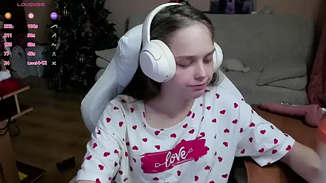 SharybbFace from StripChat is Freechat