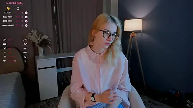 Girls: try live performances with matured performers, from dancing to quirks, in a variety of beautiful sex cams.