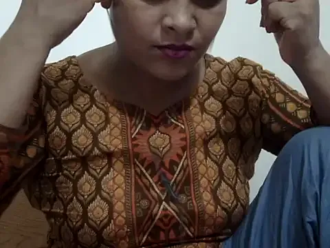 Shekira99 from StripChat