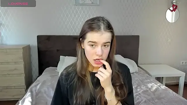 ShellyMoon_ from StripChat is Freechat