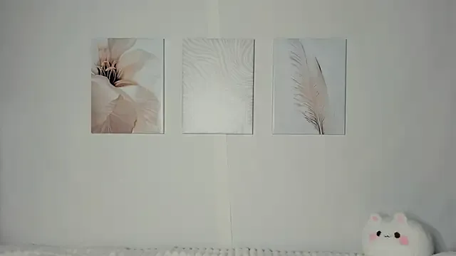 ShineRox from StripChat is Freechat