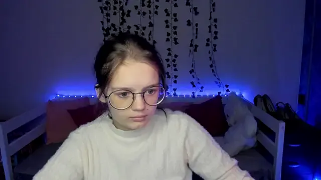 shy_elina01 from StripChat is Freechat