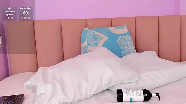 sienna_mg from StripChat is Freechat