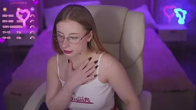 Girls: try live performances with matured performers, from dancing to quirks, in a variety of beautiful sex cams.