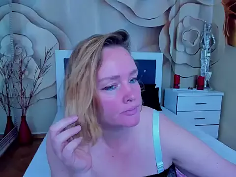 Girls: try live performances with matured performers, from dancing to quirks, in a variety of beautiful sex cams.