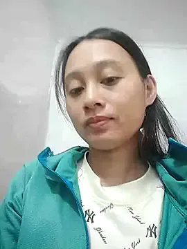singlemom_sexy from StripChat is Freechat