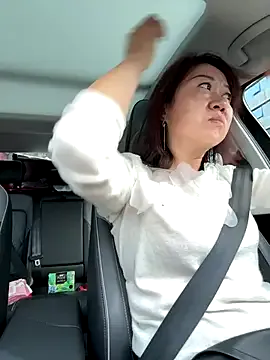 siru-love from StripChat is Freechat