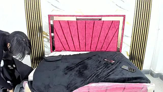 Girls: try live performances with matured performers, from dancing to quirks, in a variety of beautiful sex cams.