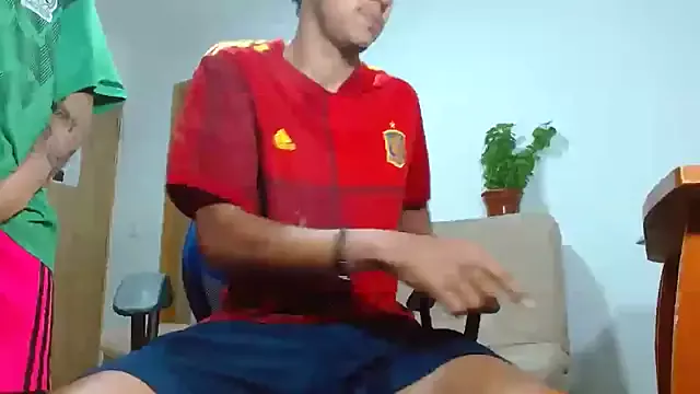 Girls: try live performances with matured performers, from dancing to quirks, in a variety of beautiful sex cams.