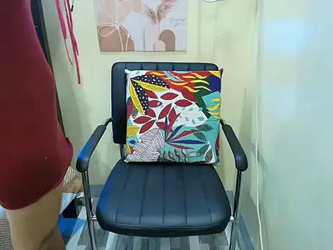 Skinny_regie99xxx from StripChat is Freechat