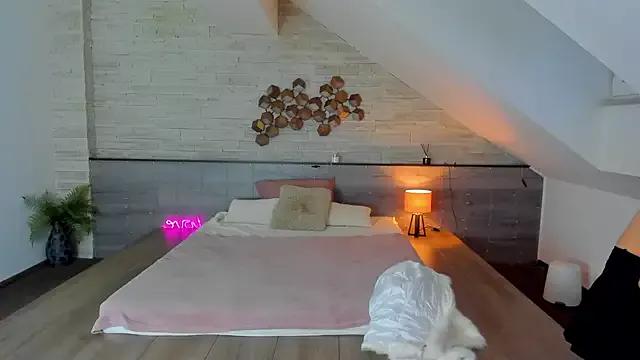 skinnystar_ from StripChat is Freechat