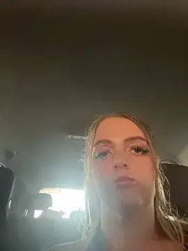 slutsinlove from StripChat is Freechat