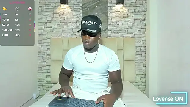 SMITH_OLIVERR from StripChat is Freechat