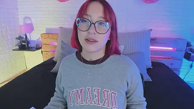 Girls: try live performances with matured performers, from dancing to quirks, in a variety of beautiful sex cams.