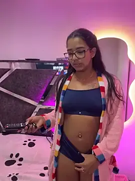 sofi_grisaless from StripChat is Freechat