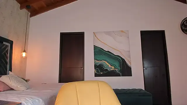 Girls: try live performances with matured performers, from dancing to quirks, in a variety of beautiful sex cams.