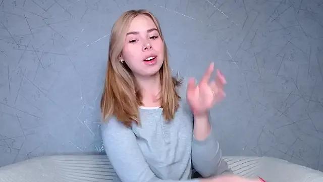 sofiaa_here from StripChat is Freechat