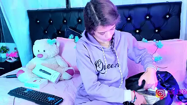 Sofiia_cute_ from StripChat is Freechat