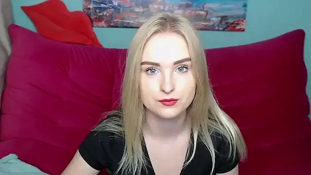 SofySofty from StripChat is Freechat
