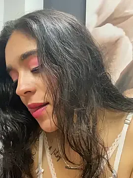 Solange_111 from StripChat is Freechat