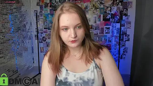 Solefreee from StripChat is Freechat