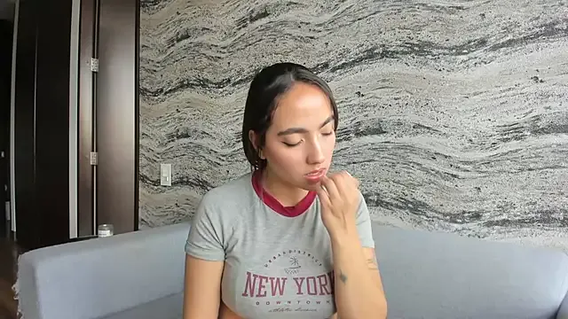 Girls: try live performances with matured performers, from dancing to quirks, in a variety of beautiful sex cams.