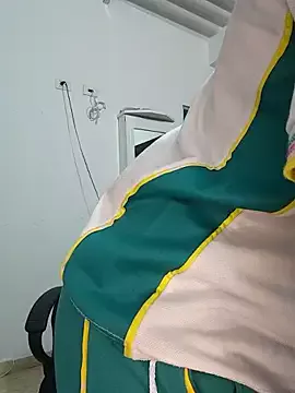 Girls: try live performances with matured performers, from dancing to quirks, in a variety of beautiful sex cams.