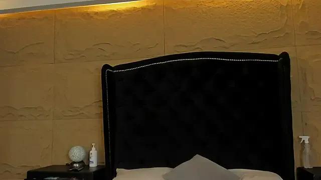 SophiaDior_ from StripChat is Freechat