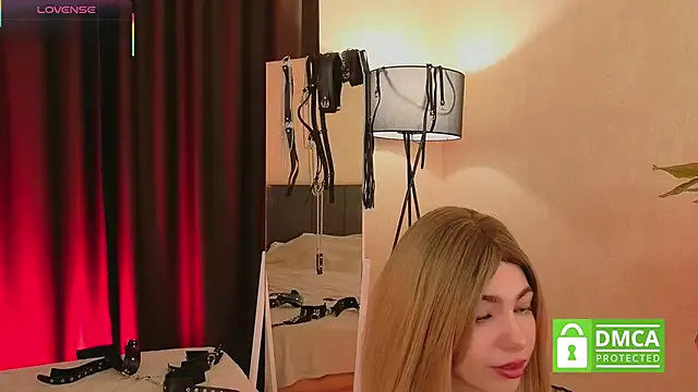 sophiaxoxo from StripChat is Freechat