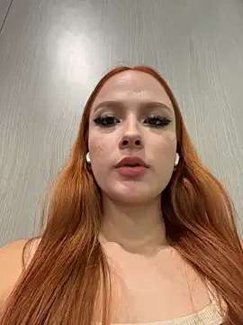 Sophie-S from StripChat is Freechat