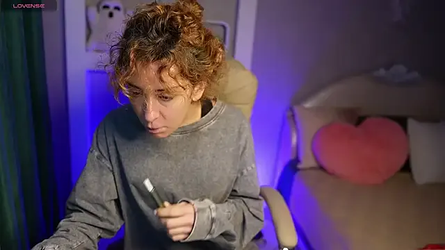 SophieTynes from StripChat is Freechat