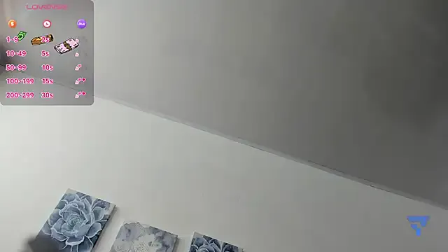 SorayaLane from StripChat is Freechat