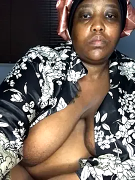 sotho_ssbbw from StripChat is Freechat