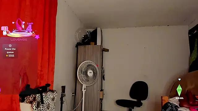 Girls: try live performances with matured performers, from dancing to quirks, in a variety of beautiful sex cams.