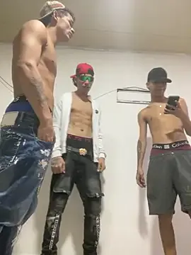 spicyboysvenezuelan from StripChat is Freechat