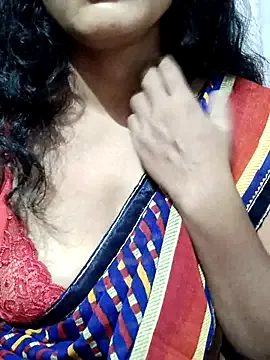 Spicysuhana from StripChat