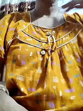 Spicysuhana from StripChat