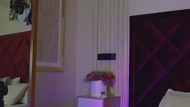 Girls: try live performances with matured performers, from dancing to quirks, in a variety of beautiful sex cams.