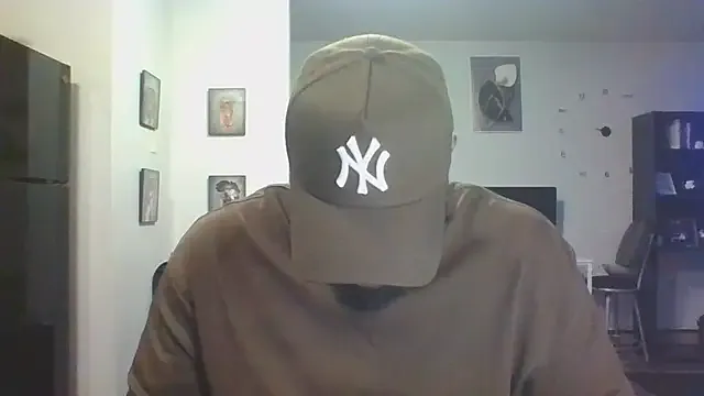 Stayinalive1992 from StripChat