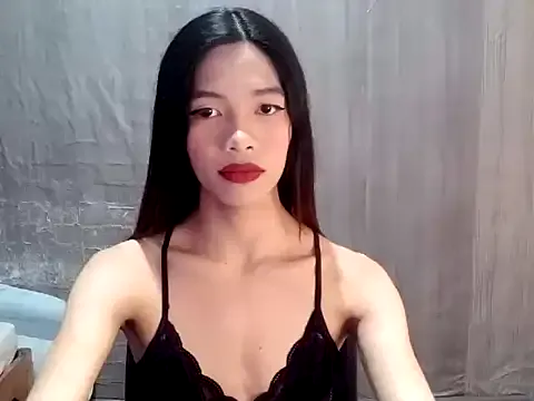 stella-kate from StripChat is Freechat